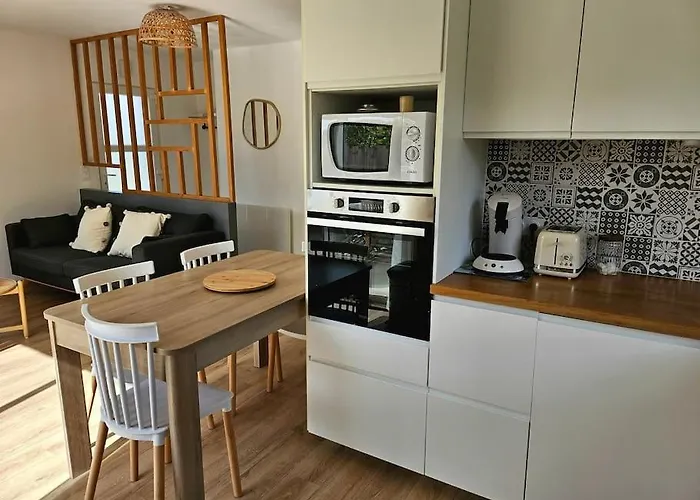 Le Petit Rocher * サン・ジャン·ド・モン